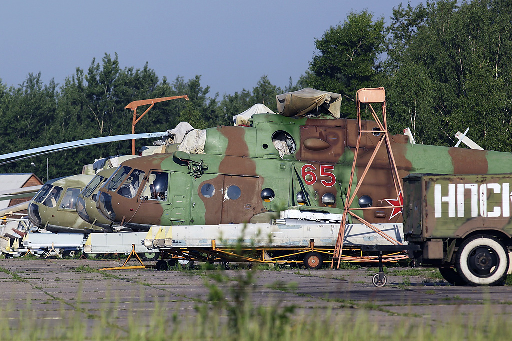 Mi-8MTK   65 red