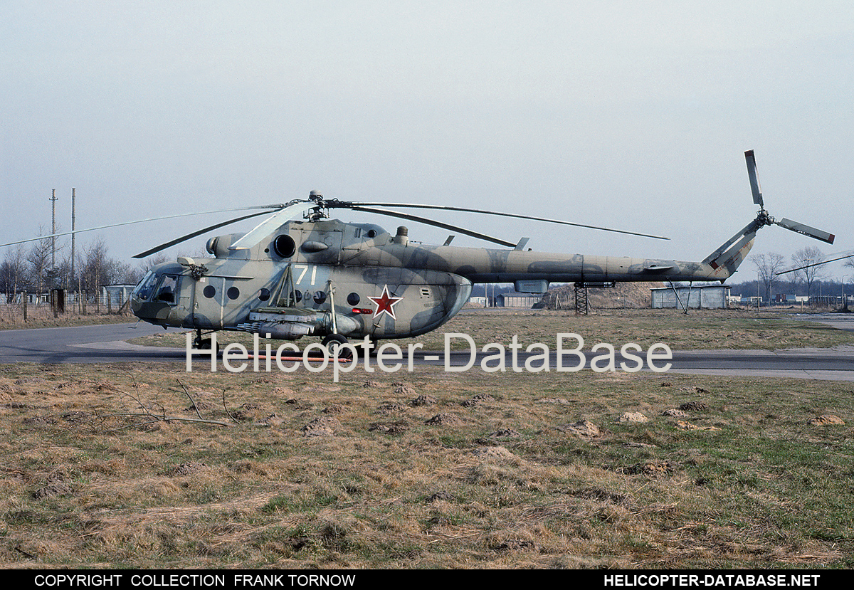 Mi-8MT   71 white