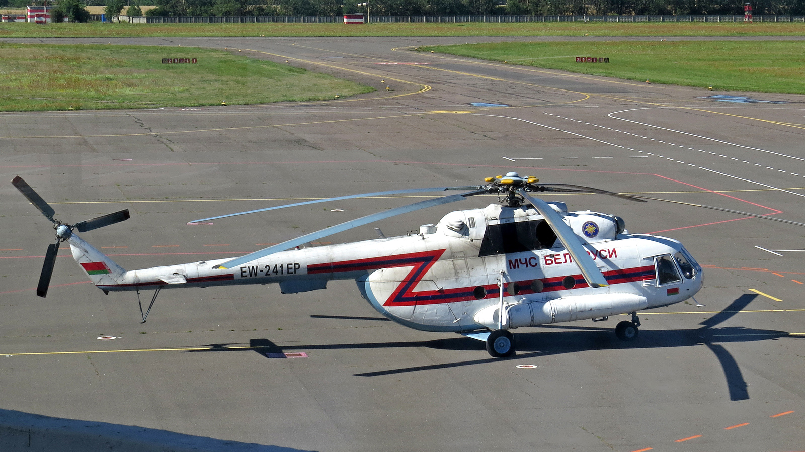 Mi-8MT   EW-241EP