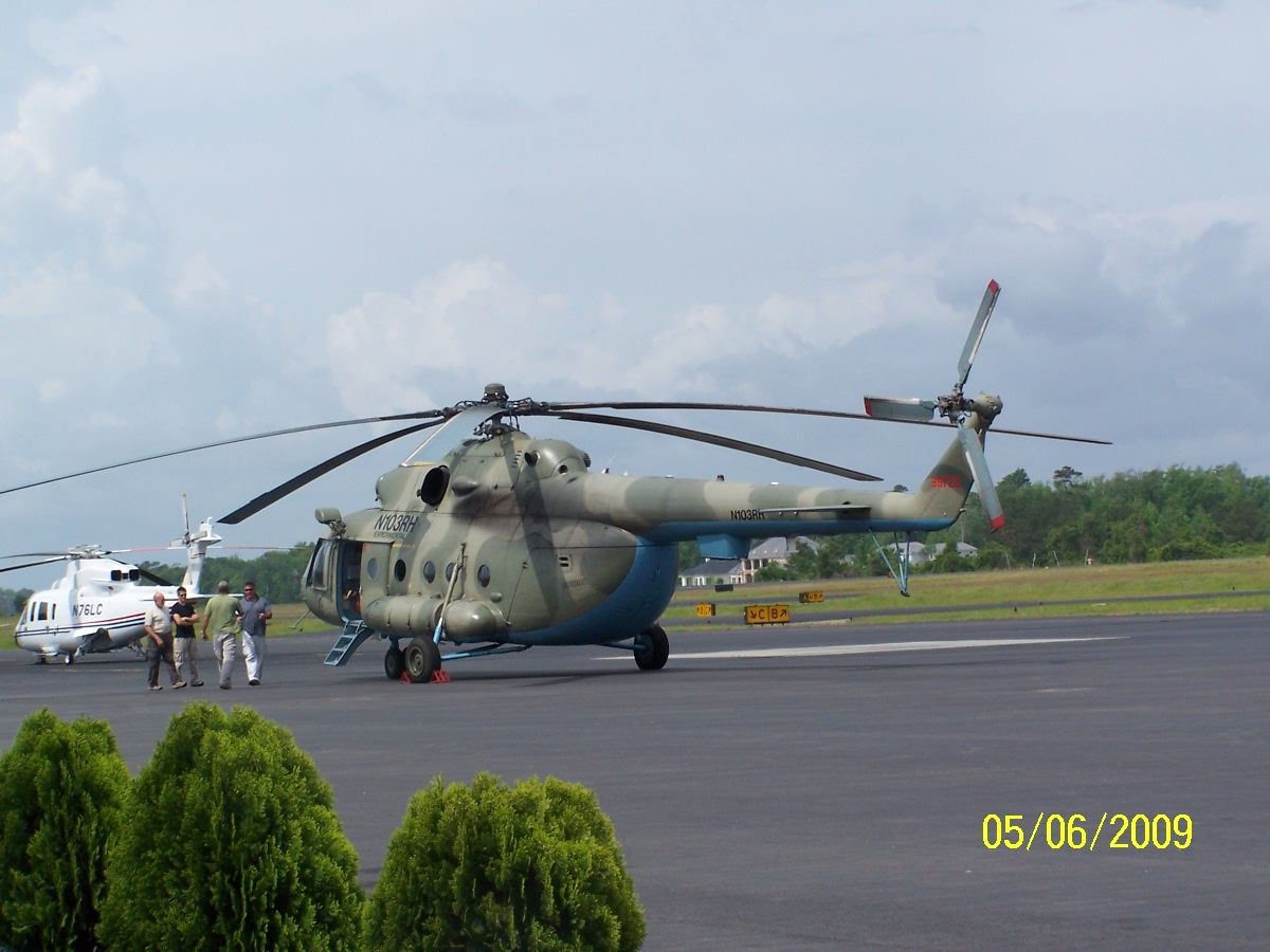 Mi-8MTV-1   N103RH