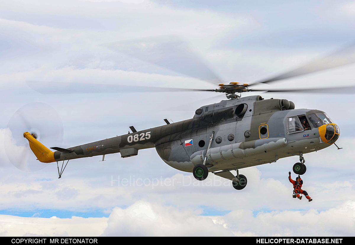 Mi-17   0825