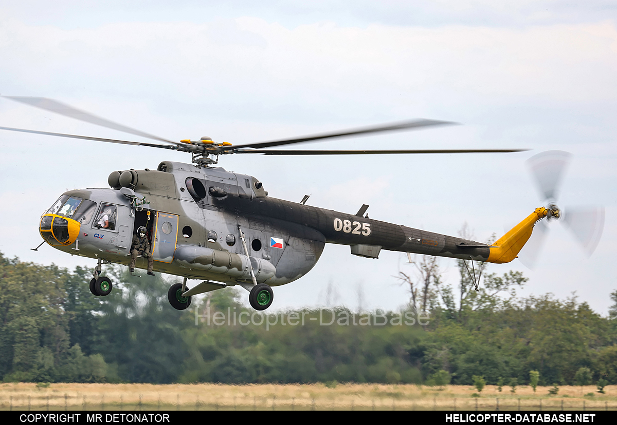 Mi-17   0825