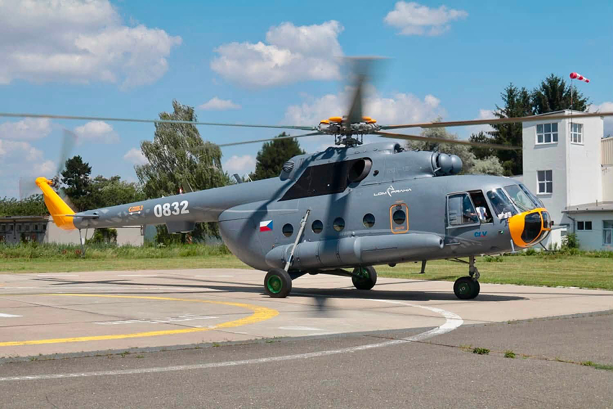 Mi-17 0832