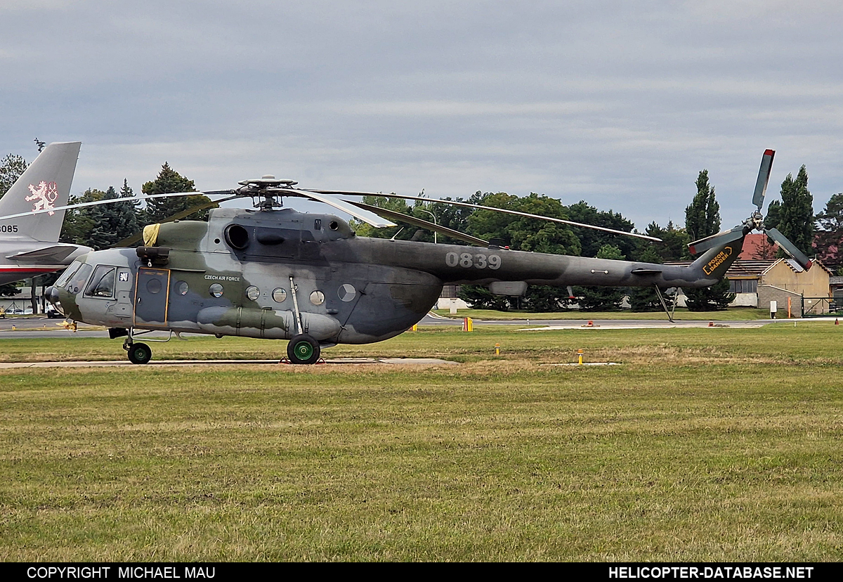 Mi-17 (upgrade by LOM)   0839