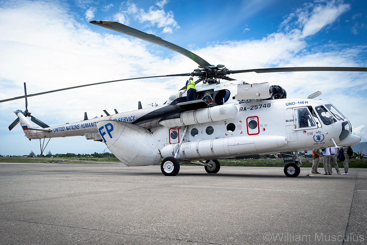 Mi-8AMT   RA-25748