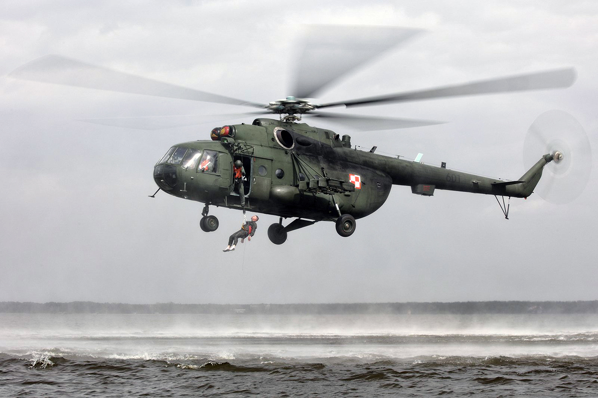 Mi-17   601