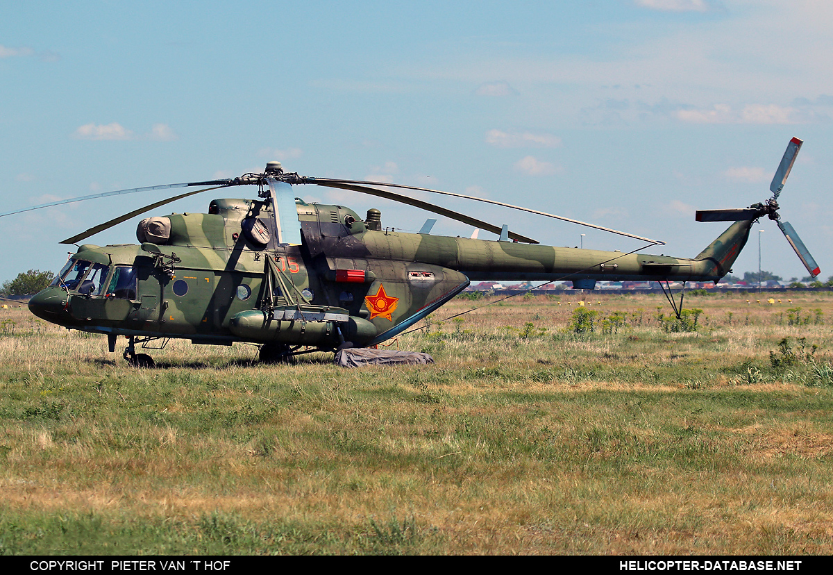 Mi-17V-5   05 red