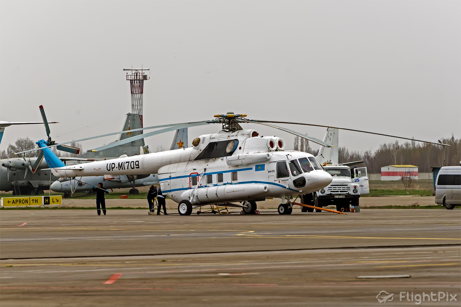 Mi-172   UP-MI709
