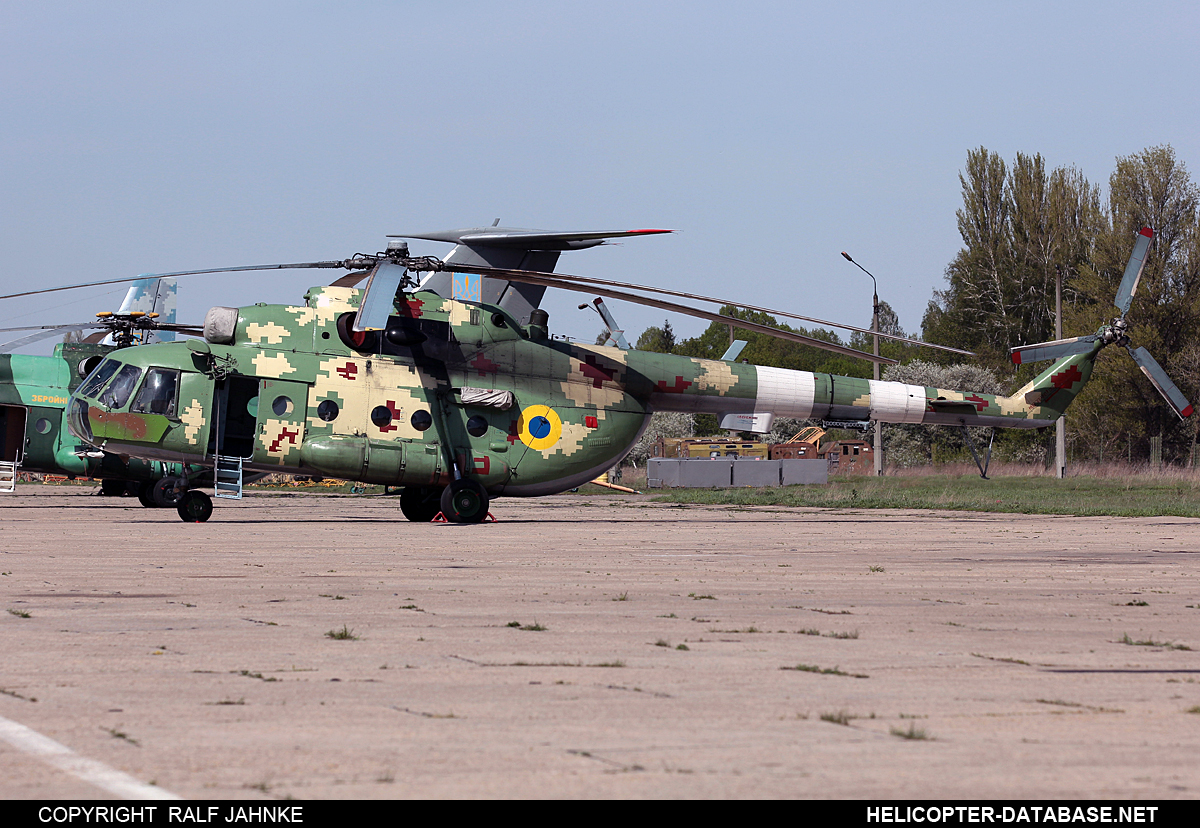 Mi-8MTV   (no registration)