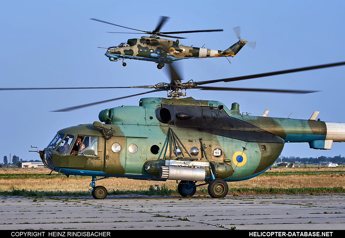 Mi-8MT   91 black