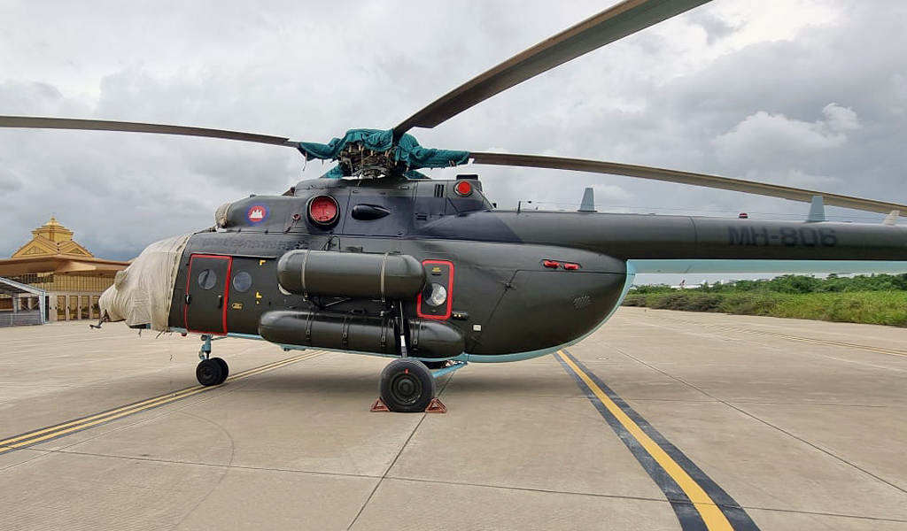 Mi-8AMT   MH-806