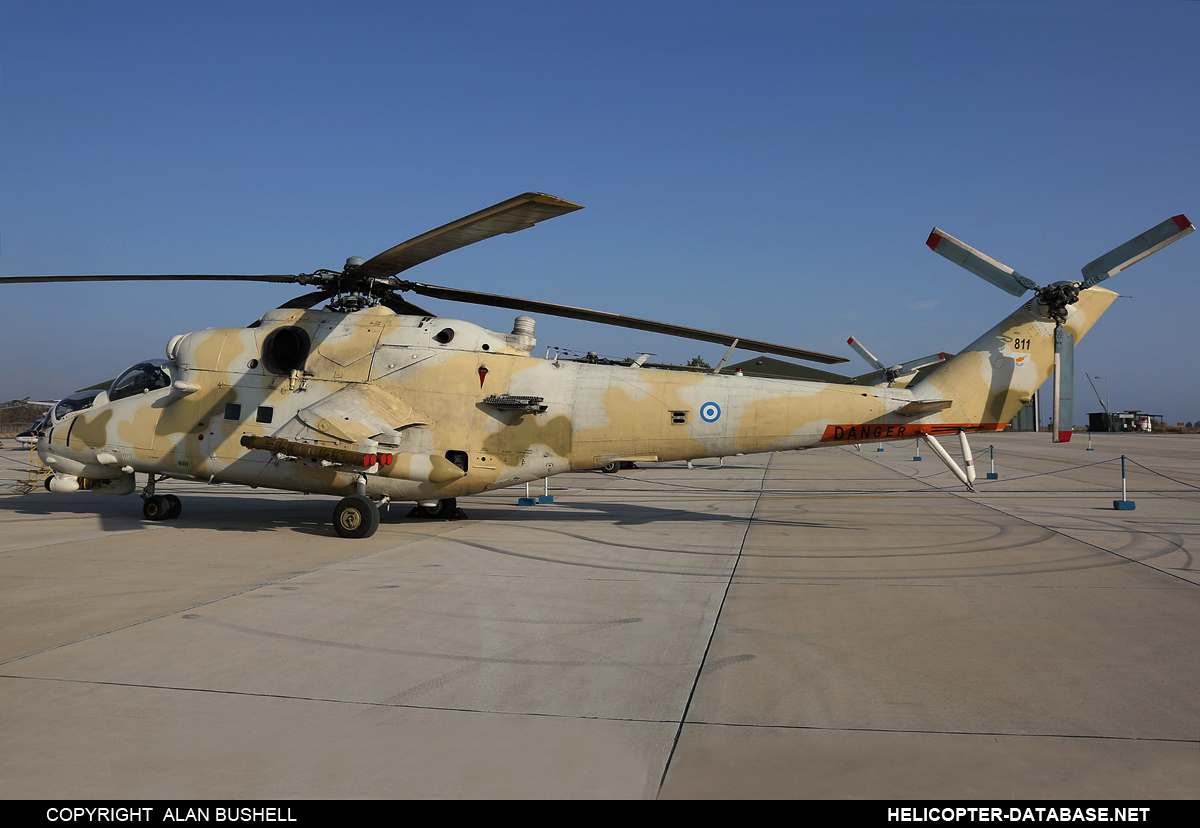 Mi-35P   811