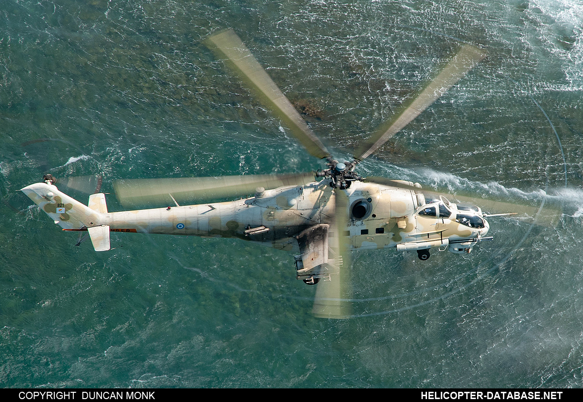 Mi-35P   821