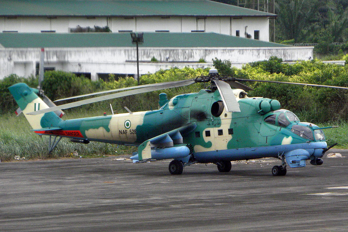 Mi-35 NAF528
