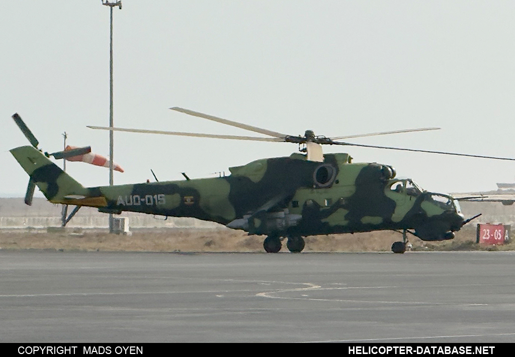 Mi-24V   AUO-015