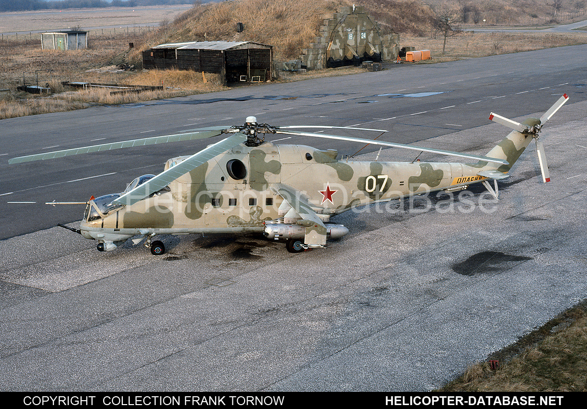 Mi-24V   07 white