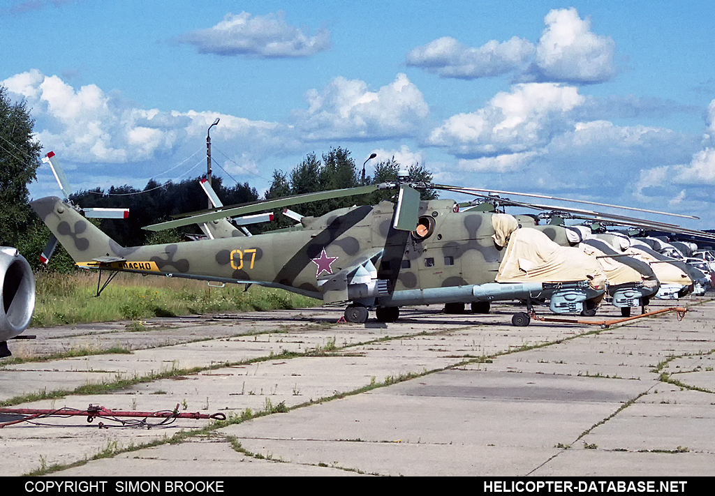 Mi-24P   07 yellow