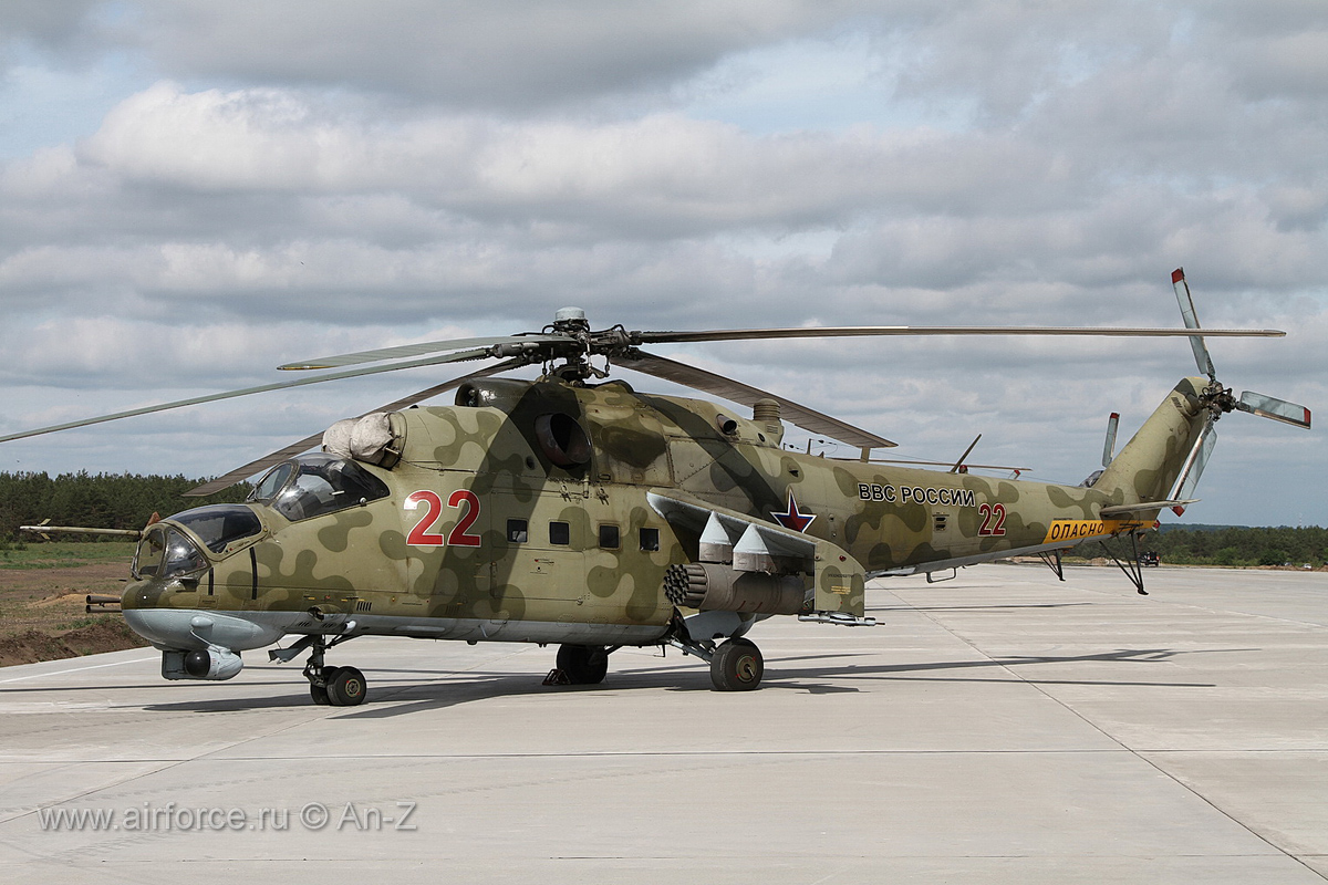 Mi-24P   22 red