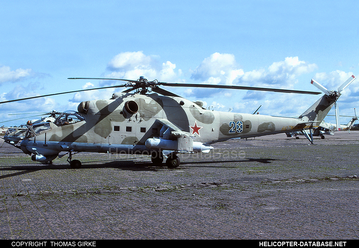 Mi-24V   28 blue