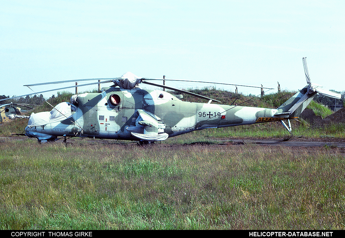 Mi-24D&nbsp;&nbsp;&nbsp;96+19