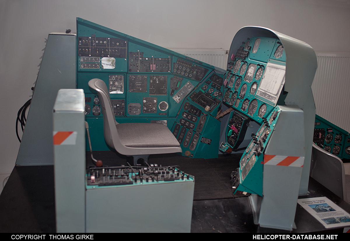 Cockpit Trainer PTW-241   (no registration)