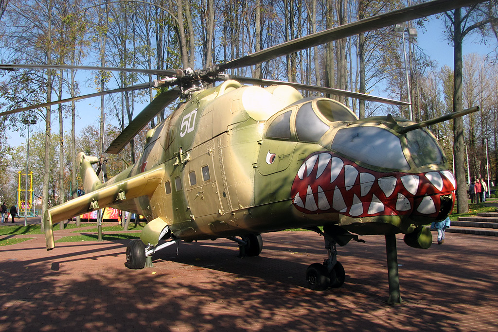 Mi-24D   50 white