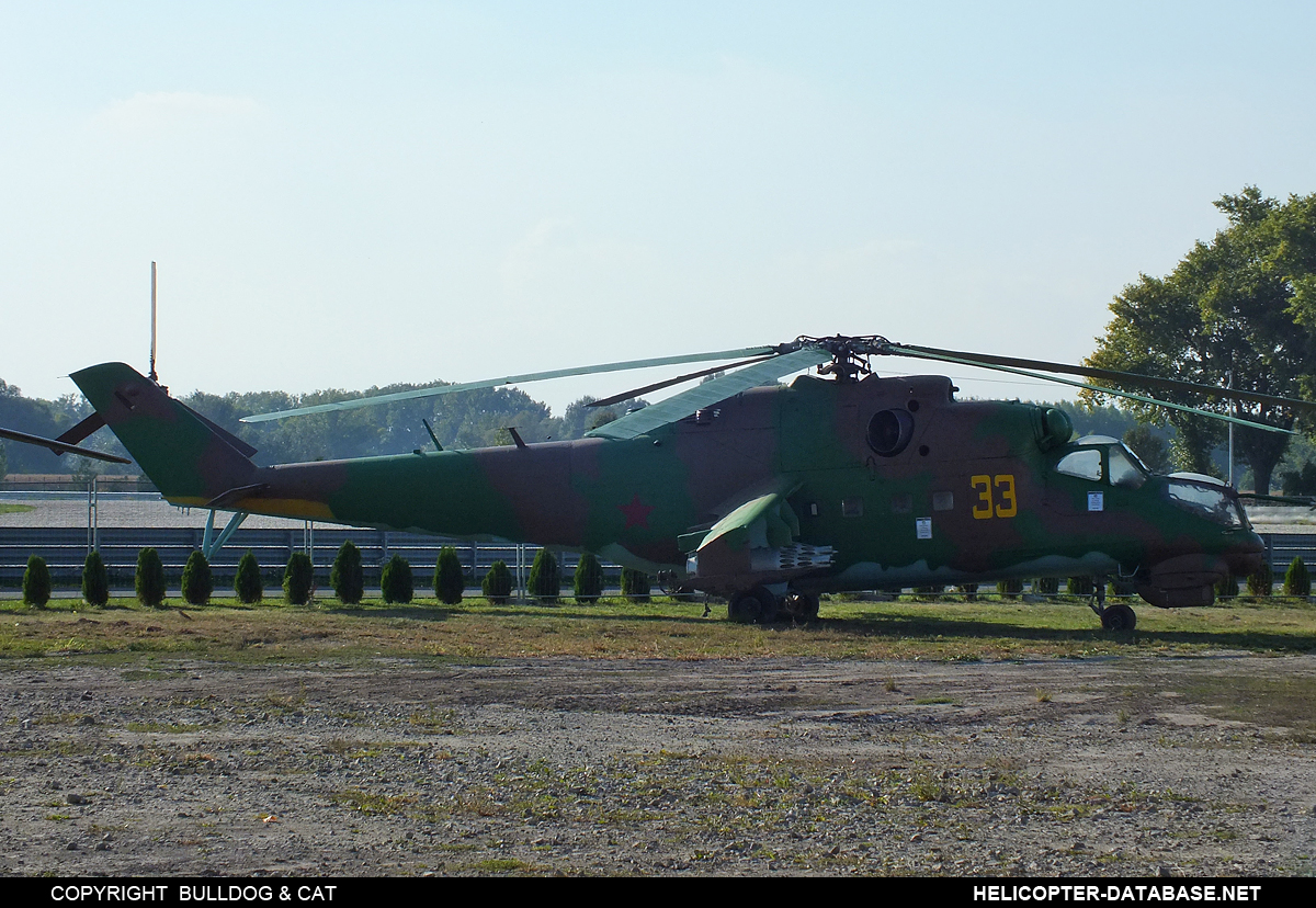Mi-24D   33 yellow