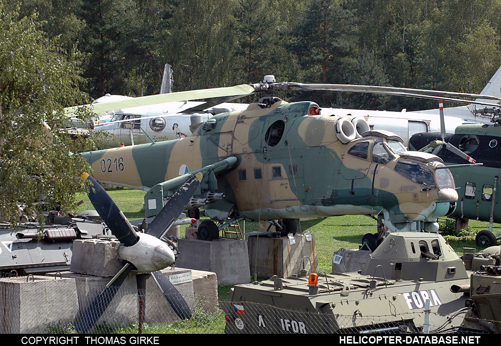 Mi-24D   0216
