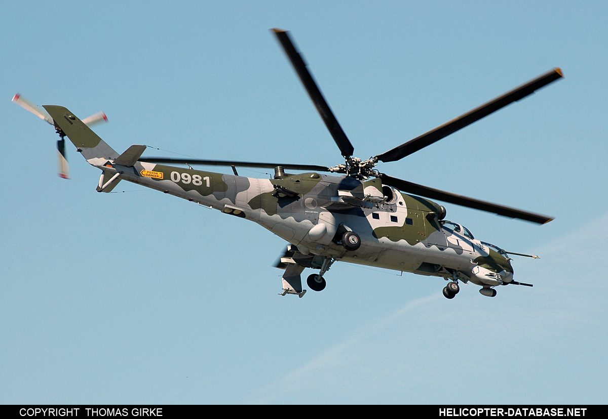 Mi-35   0981