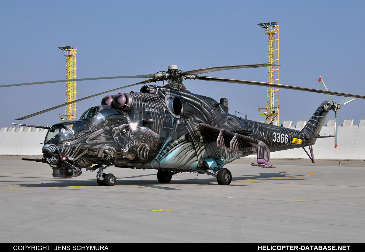 Mi-35   3366