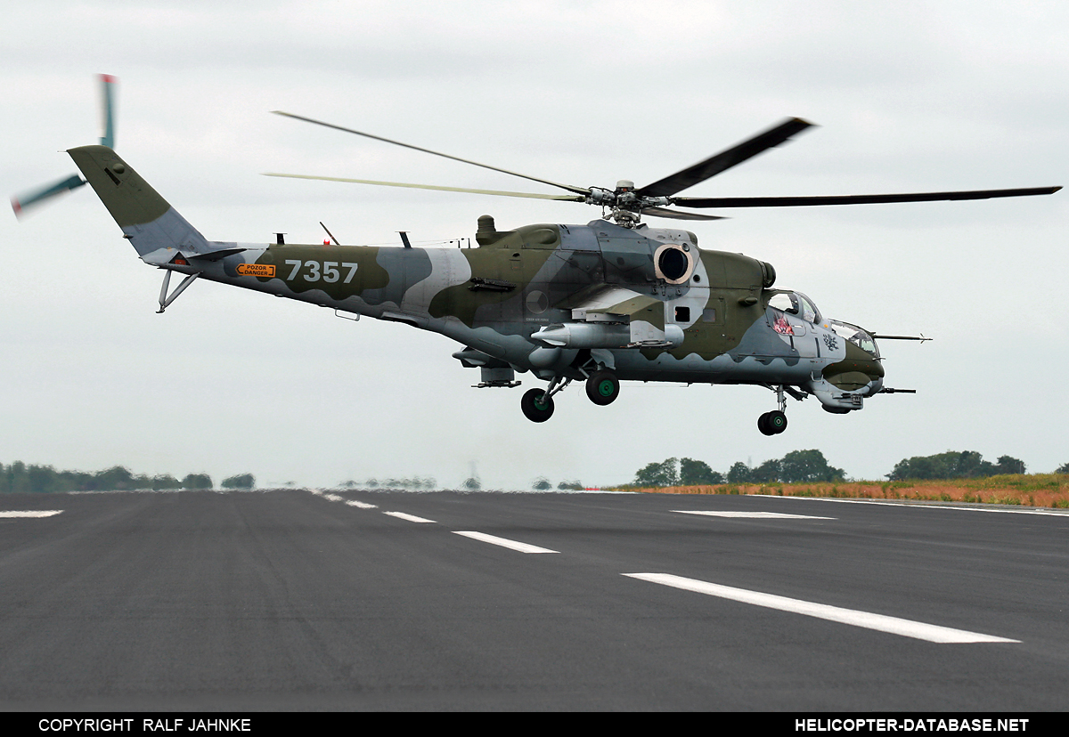 Mi-35   7357