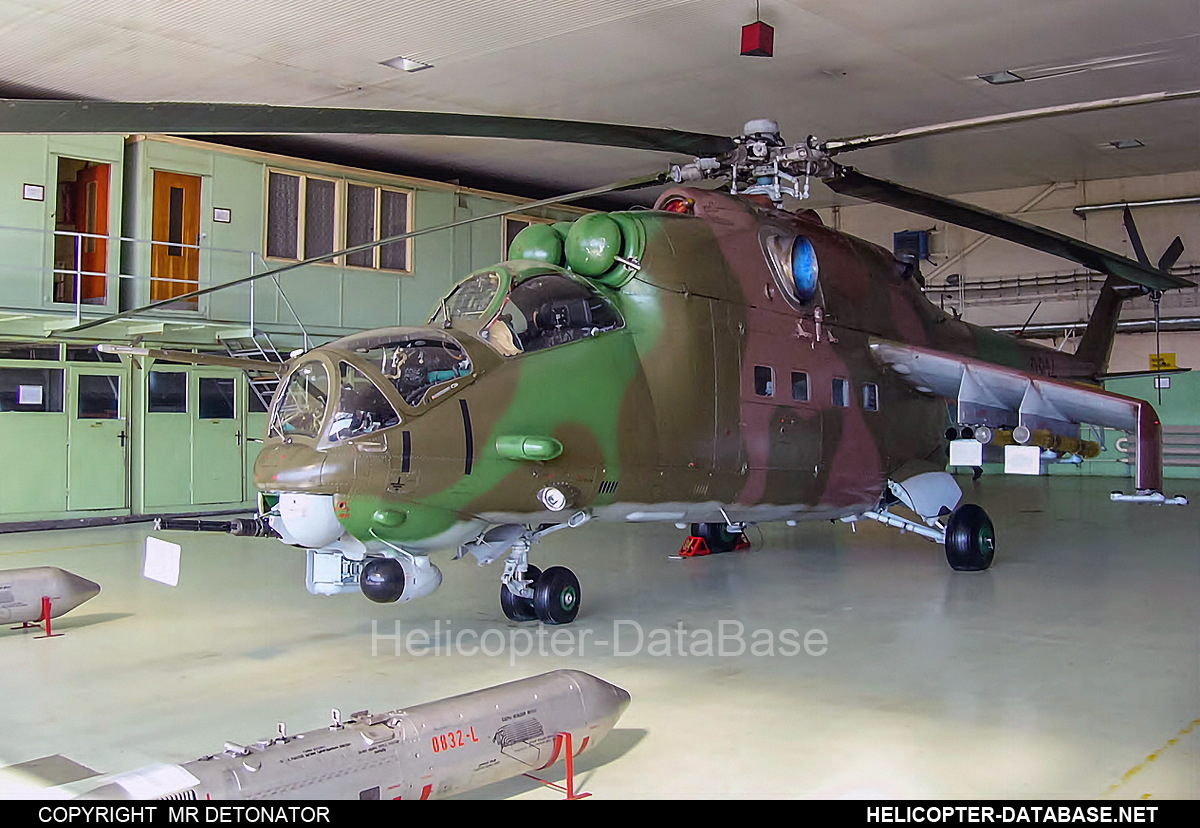 Mi-24V (upgrade by LOT)   0814