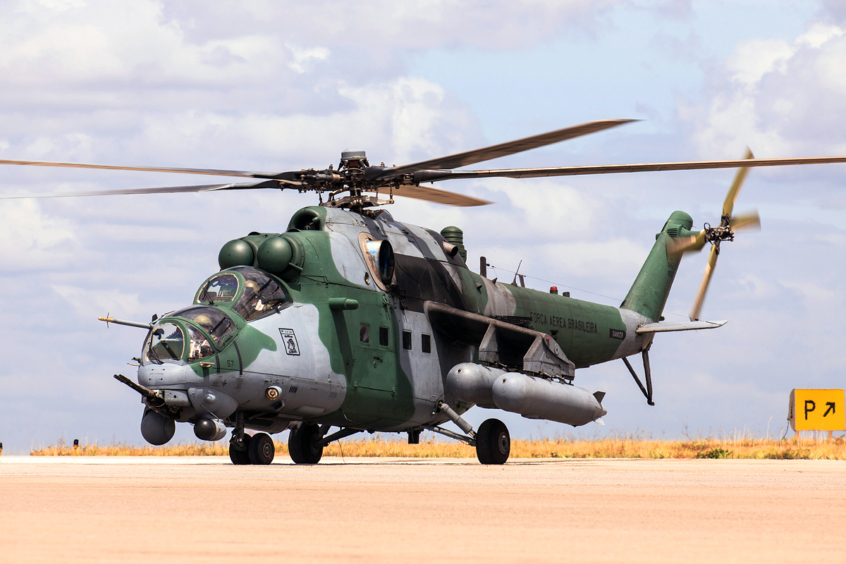 Mi-35M (AH-2 Sabre)   8957