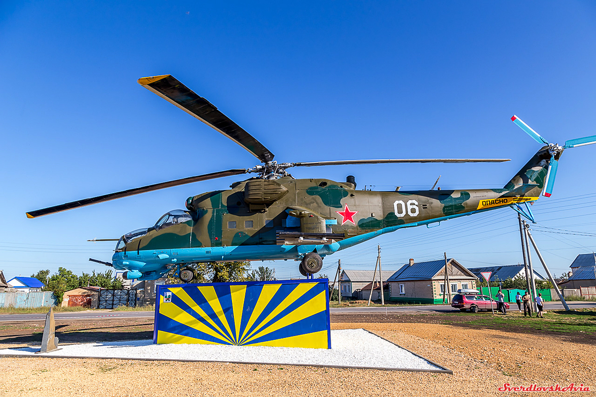 Mi-24V   06 white