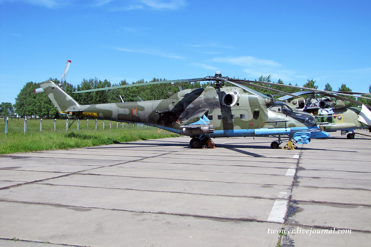 Mi-24PN   11 red