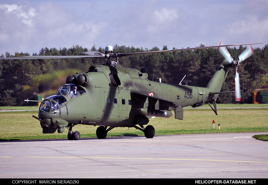 Mi-24D (upgrade by WZL-1)   456
