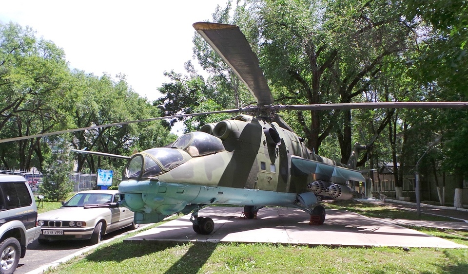 Mi-24V&nbsp;&nbsp;&nbsp;10 red