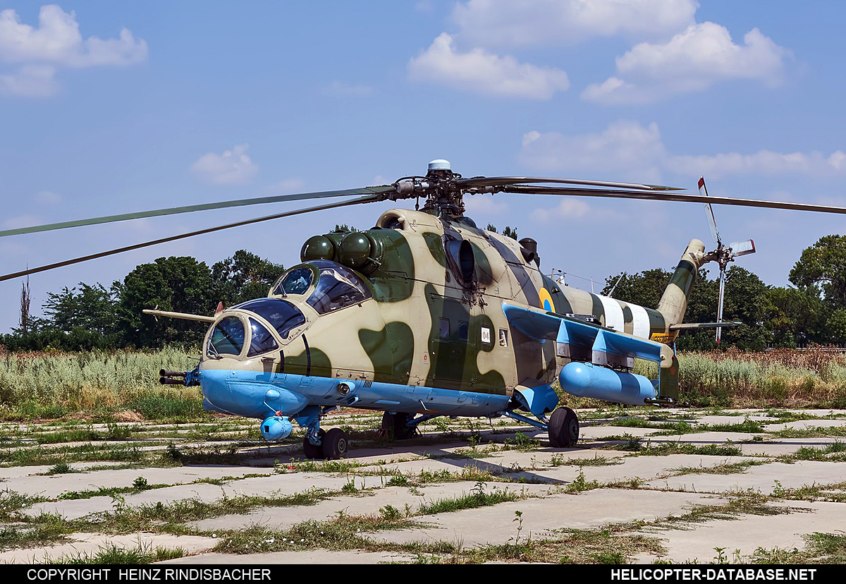 Mi-24P   04 black