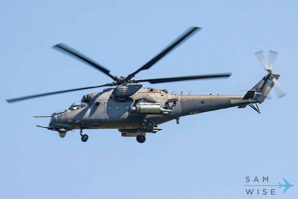 Mi-35M   35104