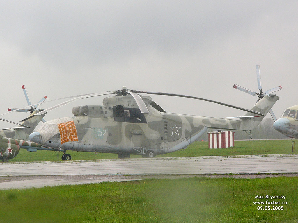 Mi-26   52 white