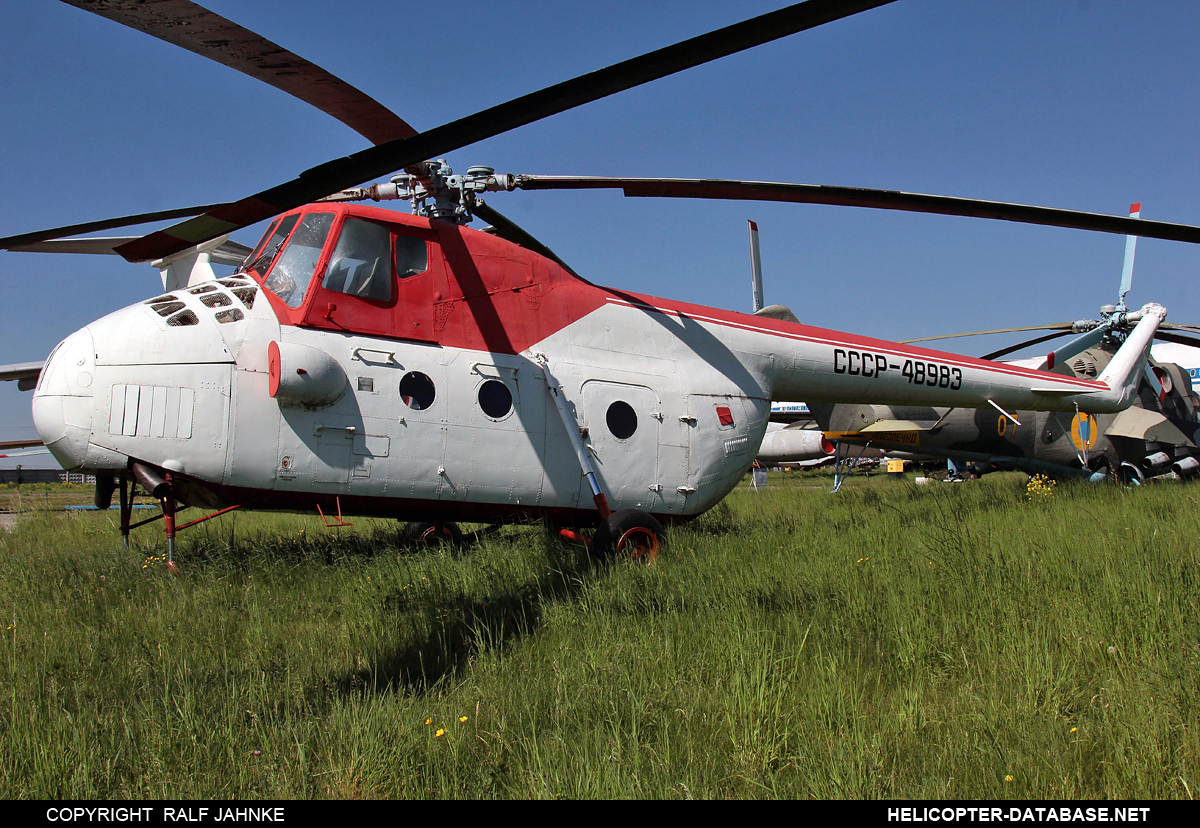 Mi-4A   CCCP-48983
