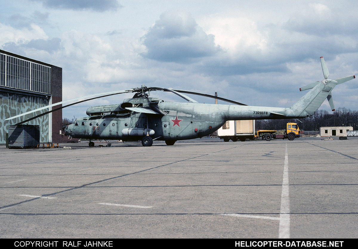 Mi-6A   79 red