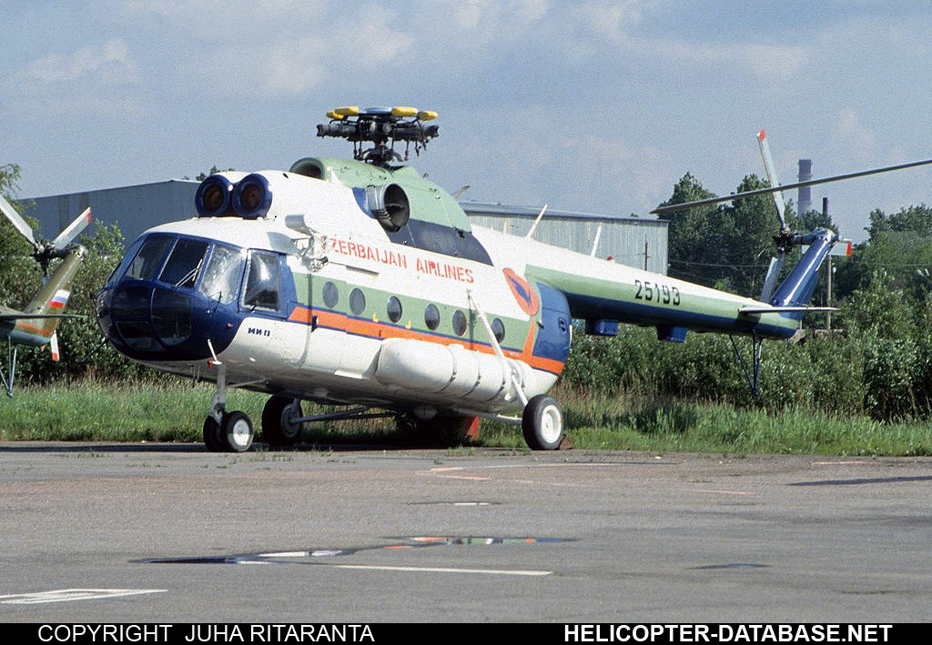 Mi-8T   25193