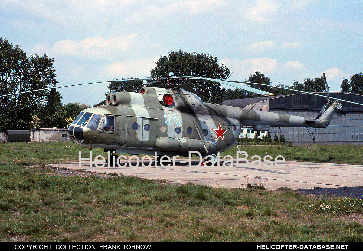 Mi-8IV   05 blue