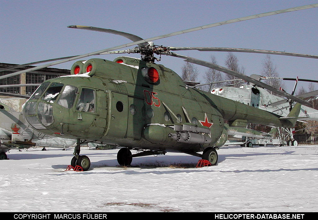 Mi-8T   05 red