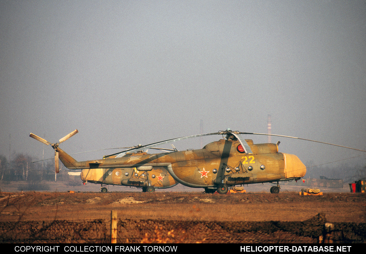 Mi-8T   22 yellow