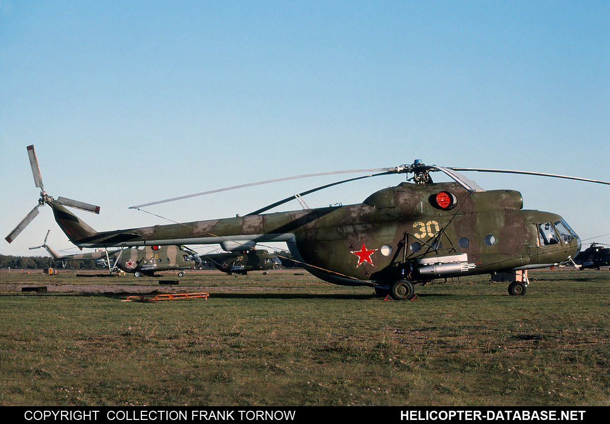 Mi-8T   30 yellow