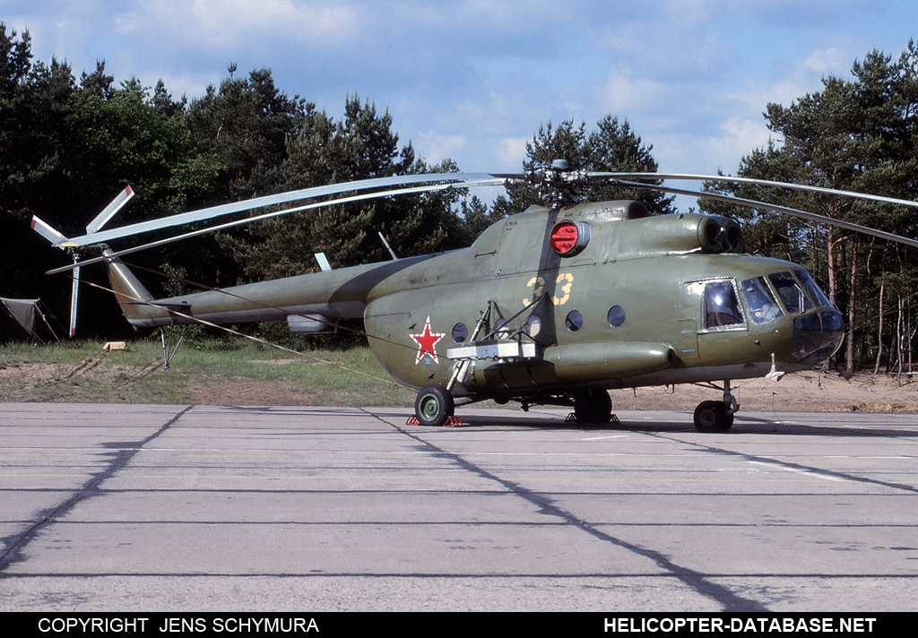 Mi-8T   33 yellow