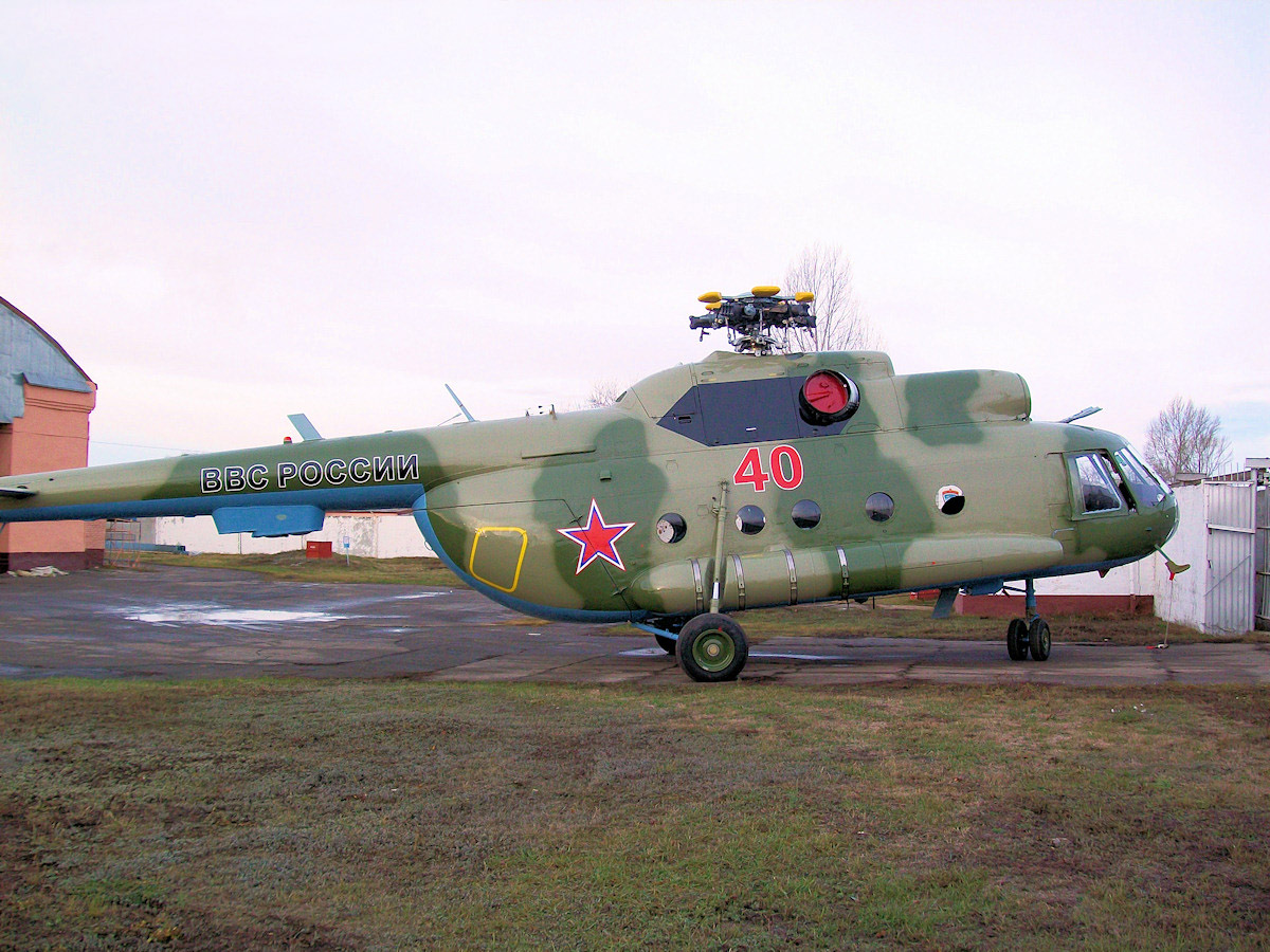 Mi-8TP   40 red