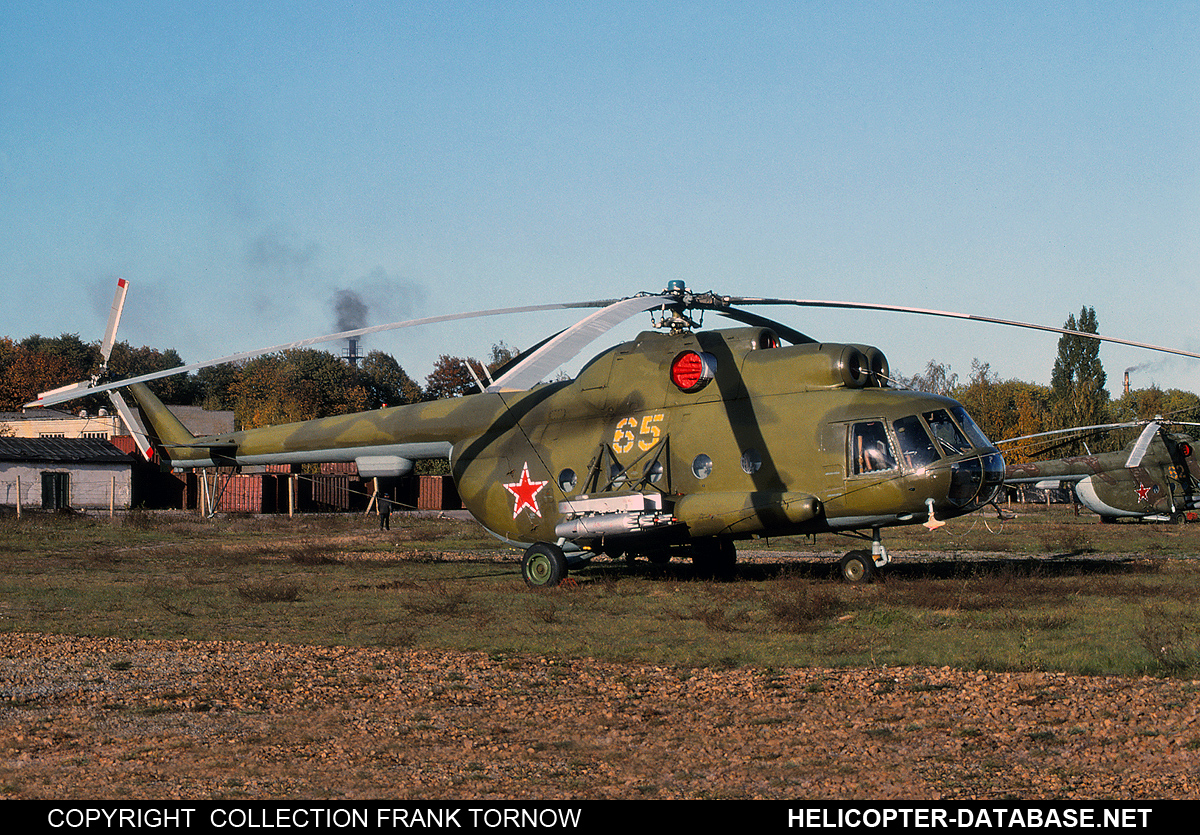Mi-8T   65 yellow